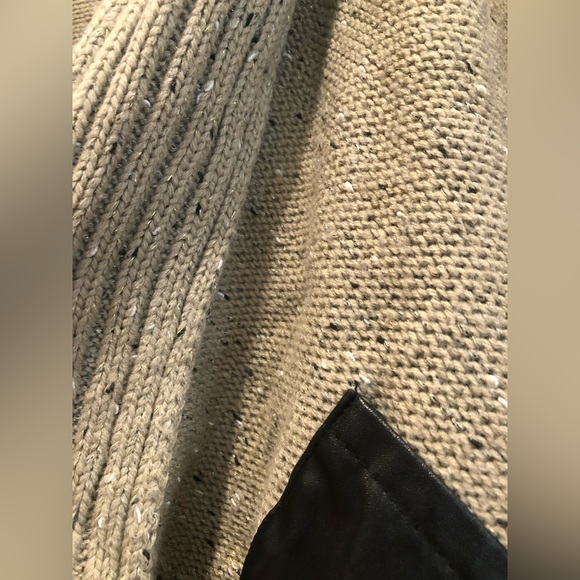 Yaira Sweater Jacket - Picture 6 of 8